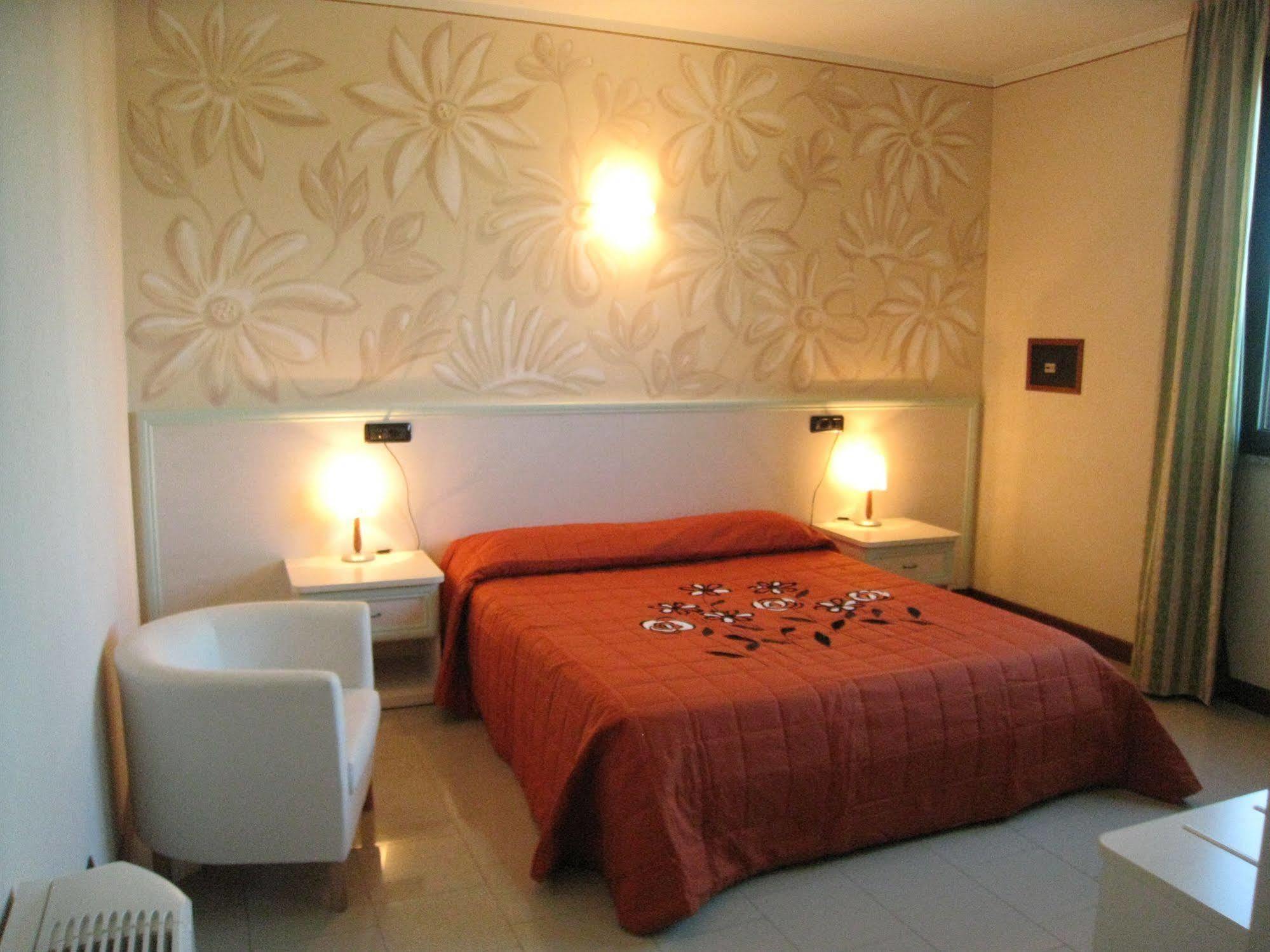 Eden Hotel Castel d'Ario Экстерьер фото
